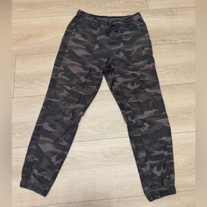 Athleta Farallon Joggers, size 4, black/grey/tan/green camo